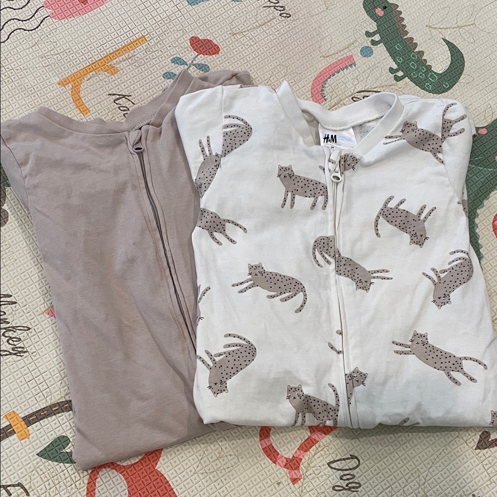 H&M Baby Sleepers in White and Taupe 9 month